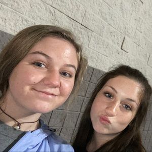 Meet your Posher, Ava